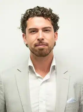 Christopher Maclean Product Specialist